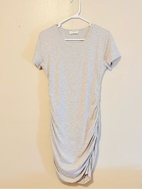 Babaton - Heather Gray Ruched Side T-Shirt Dress